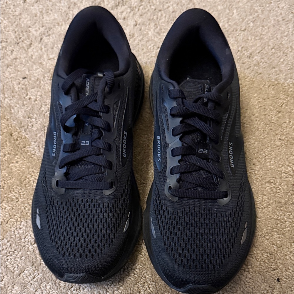 Brooks Womens Jet Black Adrenaline GTS 23